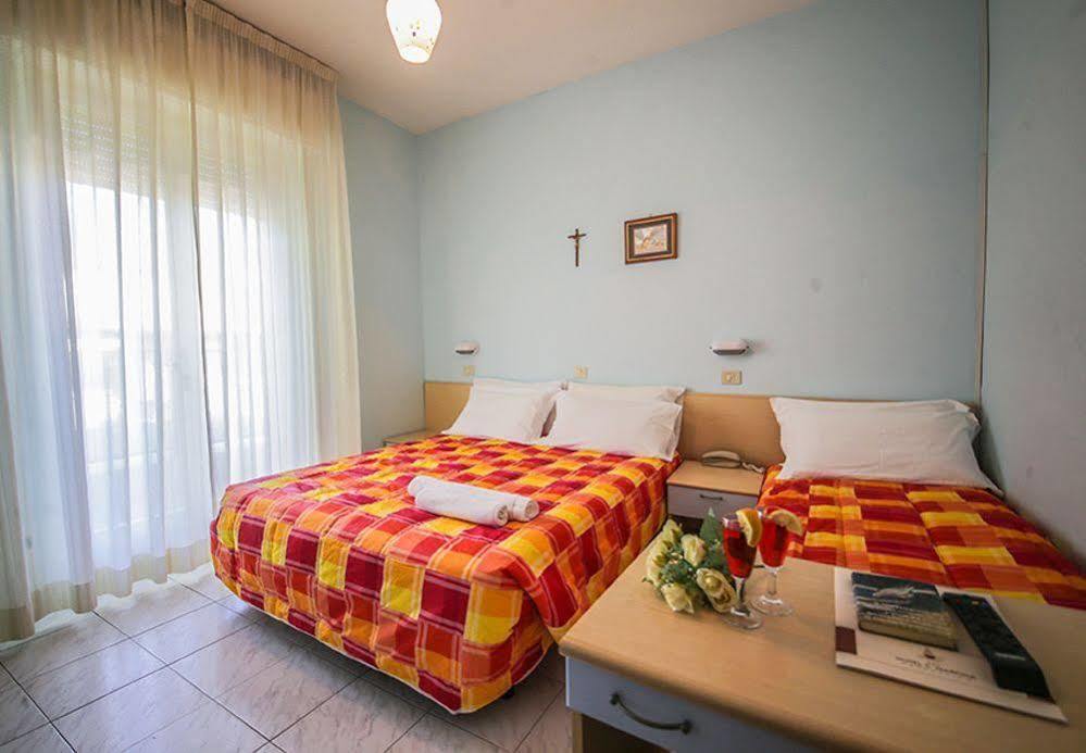 Hotel Santa Martina Villamarina Exterior photo